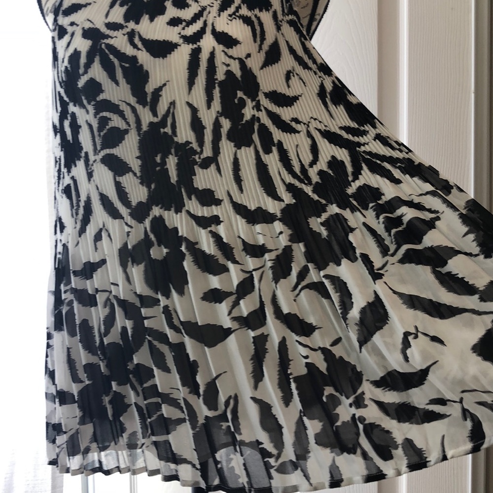 NWT Daniel Rainn Stitch Fix B&W Sleeveless Blouse - Picture 6 of 7